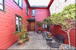 Charming  Downtown Napa Condo 