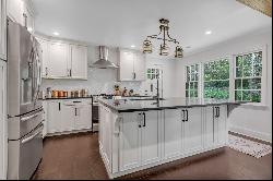 1 Longview Road, Port Washington, NY 11050