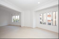 Fantastic refurbished property in Avenida Diagonal