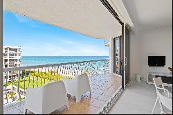 Luxurious Ocean View Palm Beach Condo 