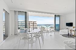 Luxurious Ocean View Palm Beach Condo 