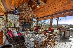 Stunning Luxury Cabin Nestles Near Downtown Blue Ridge