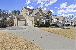 Gorgeous Dream Home in Idyllic Neighborhood