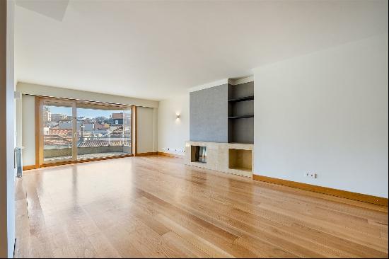 Flat, 3 bedrooms, for Sale