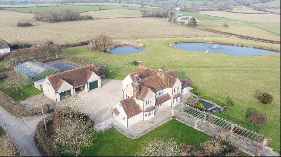 An impressive Edwardian property in this wonderful position, just under 8 acres with stunn