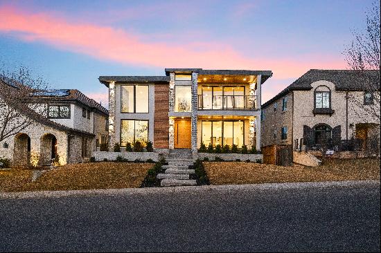 Modern Hilltop Gem with Park Views and Luxury Amenities