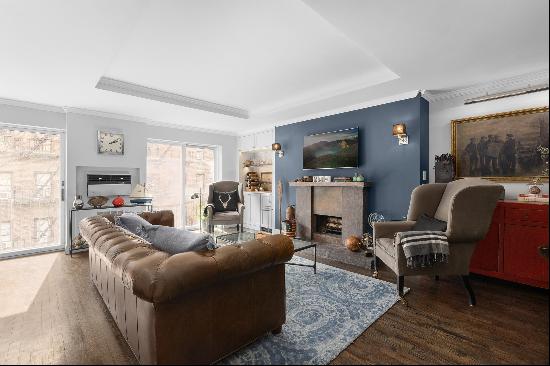 Welcome to Residence #3 at 316 West 22nd Street!  This charming and spacious 25'