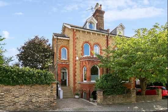 Exceptional Semi-Detached Victorian Family Home with a Stunning 70ft South-Facing Garden