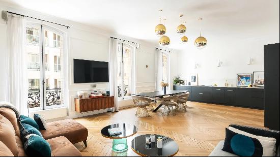 Apartment for sale in Paris, France