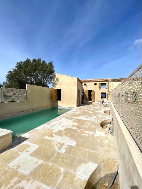 completely renovated townhouse with pool in Mallorca