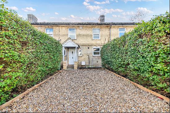 A well-appointed terraced city home offered with no upward chain.