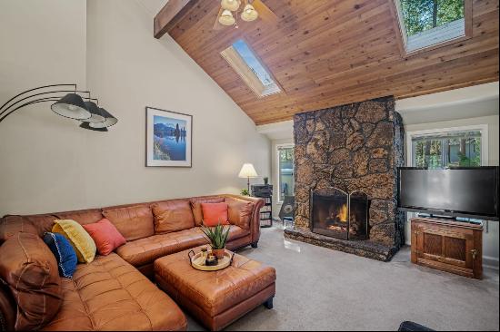 18011 Sandhill Lane Sunriver, OR 97707