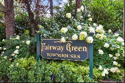 Distinctive Fairway Green Townhouse