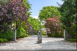 Distinctive Fairway Green Townhouse