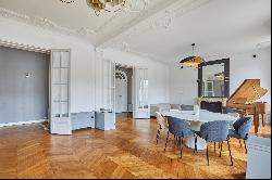 Paris 17th District – A renovated 3-bed apartment