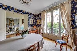 Versailles Montreuil – An elegant family home with a  garden