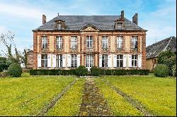 1h20 from Paris - A partially listed 17th century property with outbuildings set in 11 he