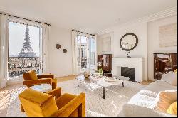 Paris 16th District – Eiffel tower view, balcony, three bedrooms.