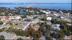 1 Nightingale Ln, Gulf Breeze FL 32561