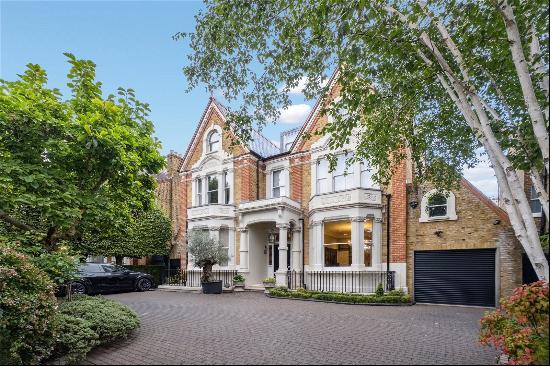 Castelnau, Barnes, London, SW13 9RU