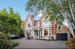 Castelnau, Barnes, London, SW13 9RU