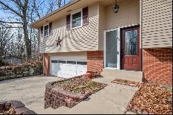 114 Phillis Dr, Franklin Twp PA 16123