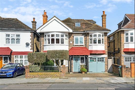 Penrhyn Crescent, East Sheen, London, SW14 7PF