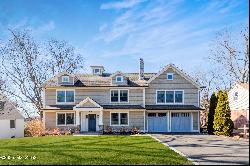 30 Arnold Street, Old Greenwich CT 06870