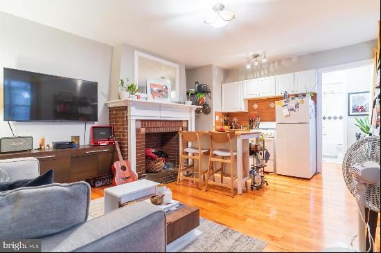 1810 Pine Unit 1R, Philadelphia PA 19103