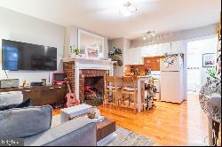 1810 Pine Unit 1R, Philadelphia PA 19103