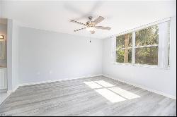 290 Naples Cove Dr Unit 2204, Naples FL 34110