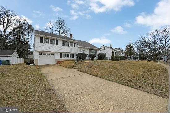 303 N Woodstock Drive, Cherry Hill NJ 08034