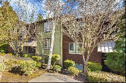 15152 NE 82nd Street #101, Redmond WA 98052