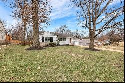 1505 Bridle Road, St Louis MO 63119