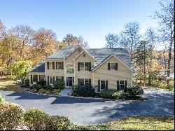 32 Wildwood Drive, Wilton CT 06897