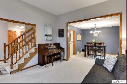 1109 Magnolia Circle, Papillion NE 68046