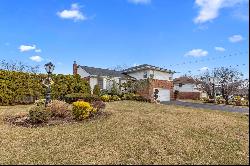 6 Regent Lane, Manhasset Hills NY 11040