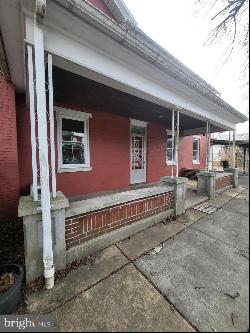 48 W Penn Avenue, Robesonia PA 19551