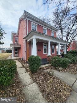 48 W Penn Avenue, Robesonia PA 19551