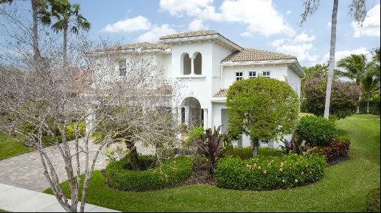 119 Manor Circle, Jupiter FL 33458