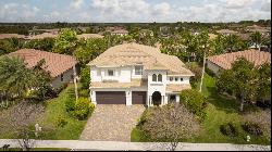 119 Manor Circle, Jupiter FL 33458