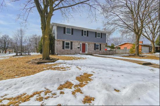 436 E Briar Lane, Green Bay WI 54301