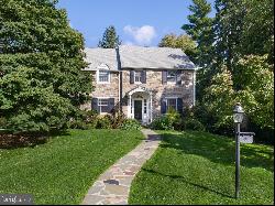 1315 Grenox Road, Wynnewood PA 19096