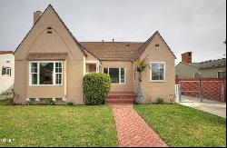 258 Dalton Street, Ventura CA 93003