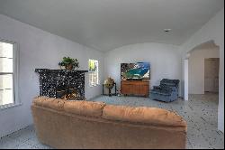 258 Dalton Street, Ventura CA 93003