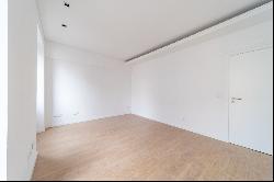 Flat, 3 bedrooms, for Sale