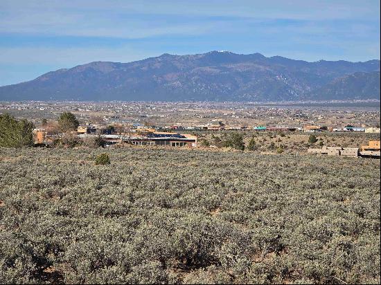 19 Vista Linda Road, Ranchos De Taos NM 87557