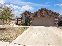 2313 Sadlers Creek Lane, Fort Worth TX 76108