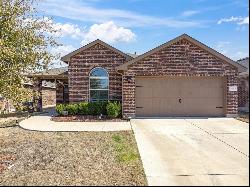 2313 Sadlers Creek Lane, Fort Worth TX 76108