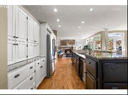 14060 SW Steeplechase Ct, Beaverton OR 97008